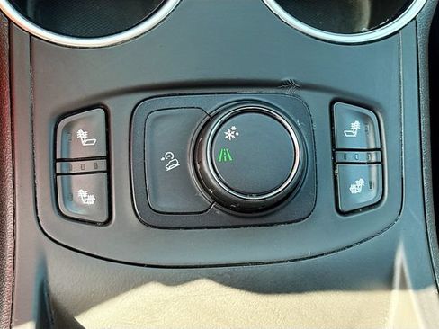 Used 2018 GMC Terrain SLE w/ Driver Convenience Package FWD image 17