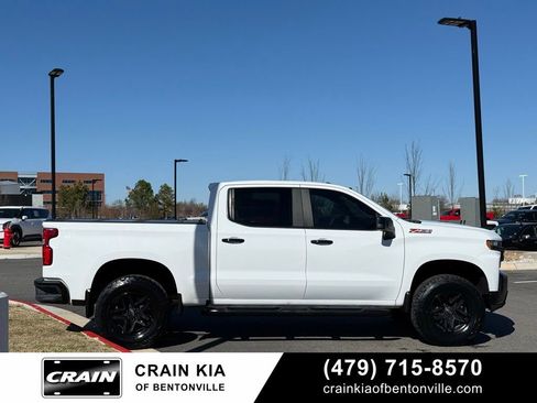 Used 2019 Chevrolet Silverado 1500 LT Trail Boss image 9