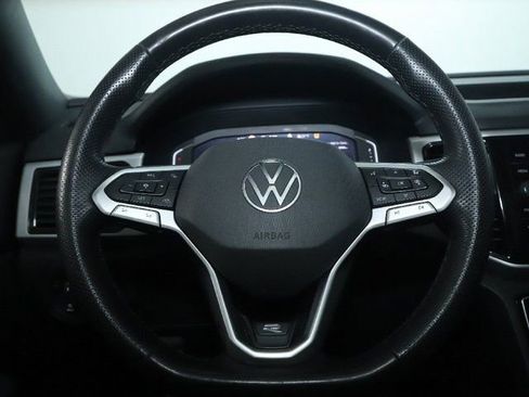 Used 2021 Volkswagen Atlas Cross Sport SEL R-Line w/ Luggage Net & Mats Package image 20