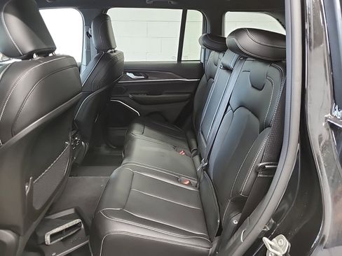 Used 2024 Jeep Grand Cherokee Limited 4xe AWD/4WD image 10