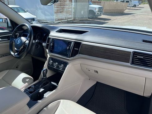 Used 2019 Volkswagen Atlas SE w/ Panoramic Sunroof Package AWD/4WD image 32