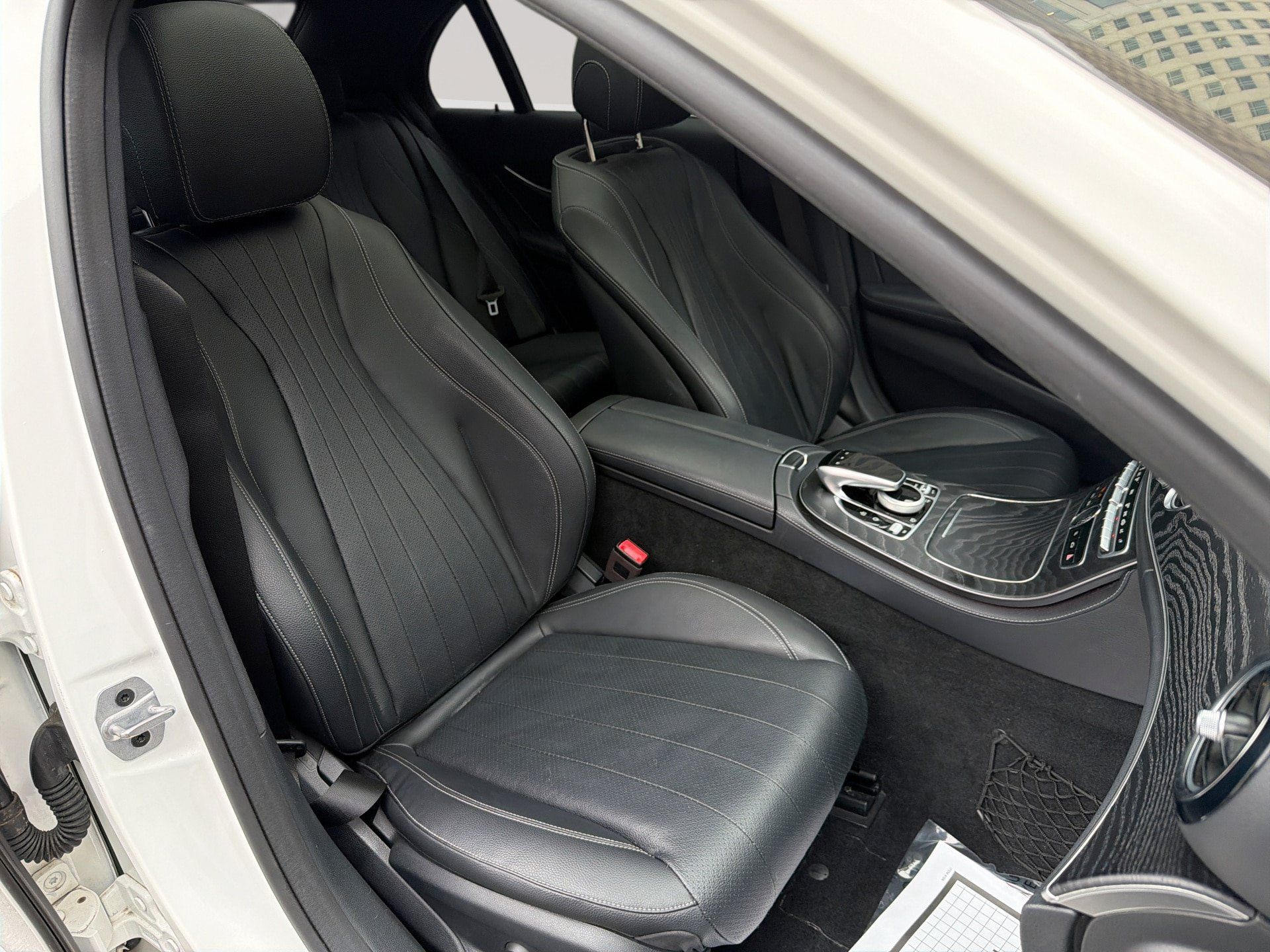Used 2019 Mercedes-Benz E 300 w/ Premium 1 Package image 28