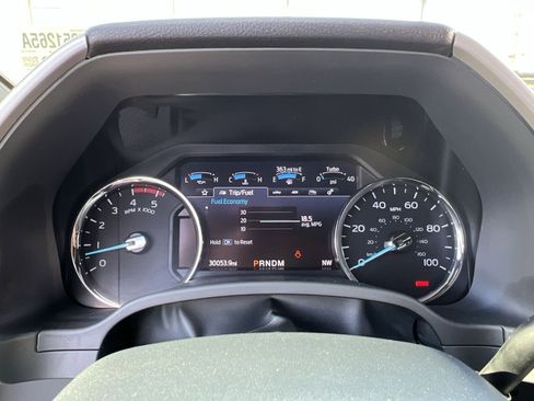 Used 2022 Ford F350 Lariat w/ Tremor Off-Road Package image 17