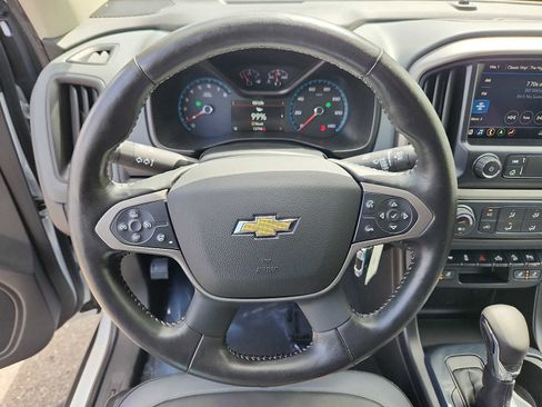 Used 2022 Chevrolet Colorado Z71 AWD/4WD image 19