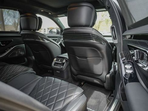 Certified 2022 Mercedes-Benz S 500 4MATIC image 33