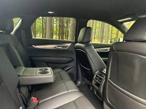 Used 2023 Cadillac XT5 Luxury FWD image 24