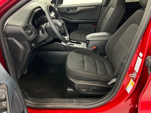 Used 2023 Ford Escape Active FWD image 18