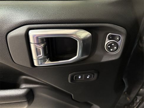 Used 2024 Jeep Gladiator Sport image 20