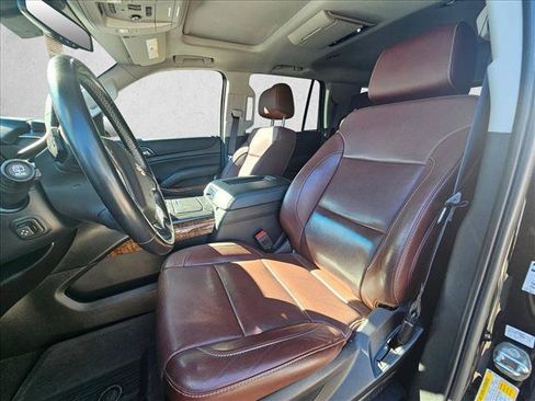 Used 2019 Chevrolet Tahoe Premier w/ Premier Plus Edition image 11