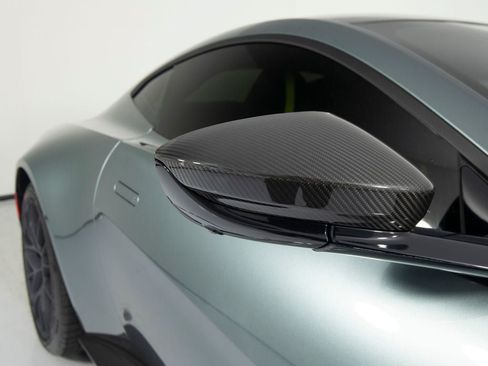Used 2020 Aston Martin V8 Vantage AMR RWD image 48