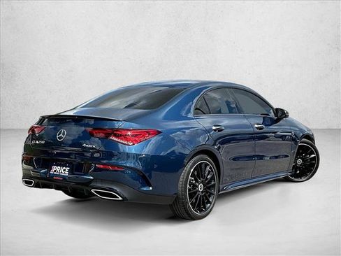 Used 2022 Mercedes-Benz CLA 250 4MATIC image 2
