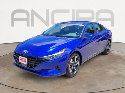 Used 2023 Hyundai Elantra SEL w/ Convenience Package FWD image 6
