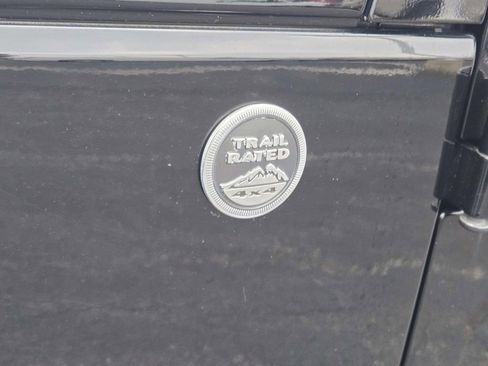 Used 2015 Jeep Wrangler Unlimited Sahara image 20