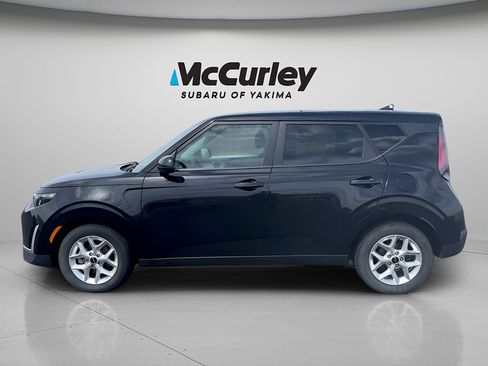Used 2024 Kia Soul LX w/ Option Group 015 FWD image 8