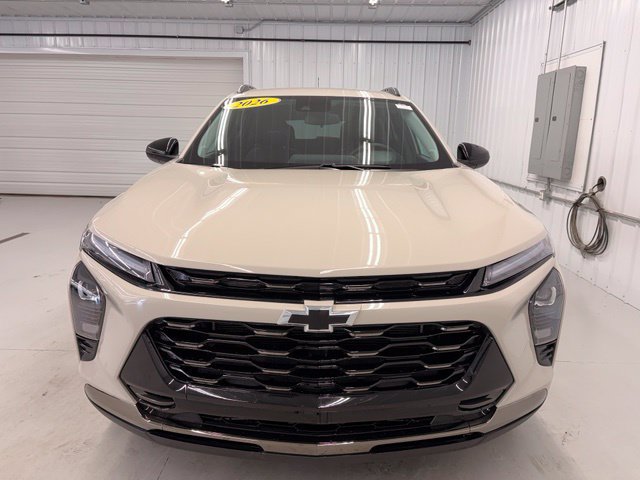 Used 2026 Chevrolet Trax ACTIV w/ Driver Confidence Package FWD image 2