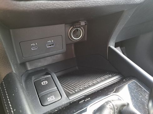 Used 2023 Nissan Kicks SR w/ SR Premium Package image 19