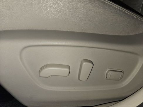 Used 2016 Nissan Rogue SL image 12