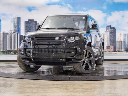 New 2025 Land Rover Defender 130 X-Dynamic SE