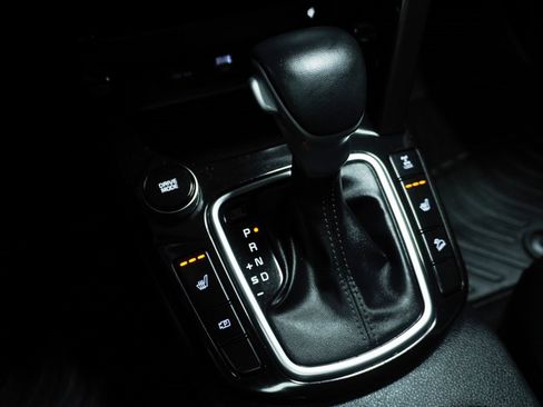 Used 2024 Kia Seltos EX image 19