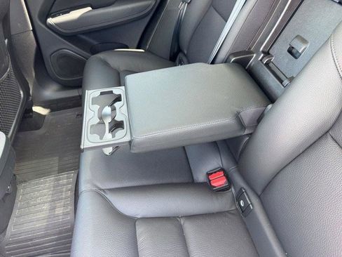 Used 2025 Volvo XC60 B5 Plus w/ Protection Package Premier image 8