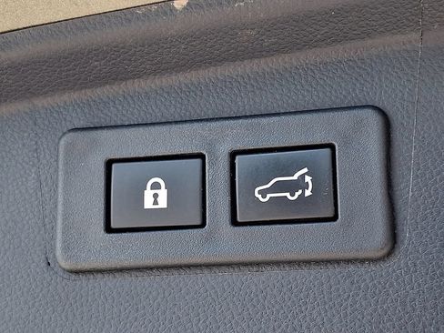 Used 2023 Subaru Outback Touring XT AWD/4WD image 33