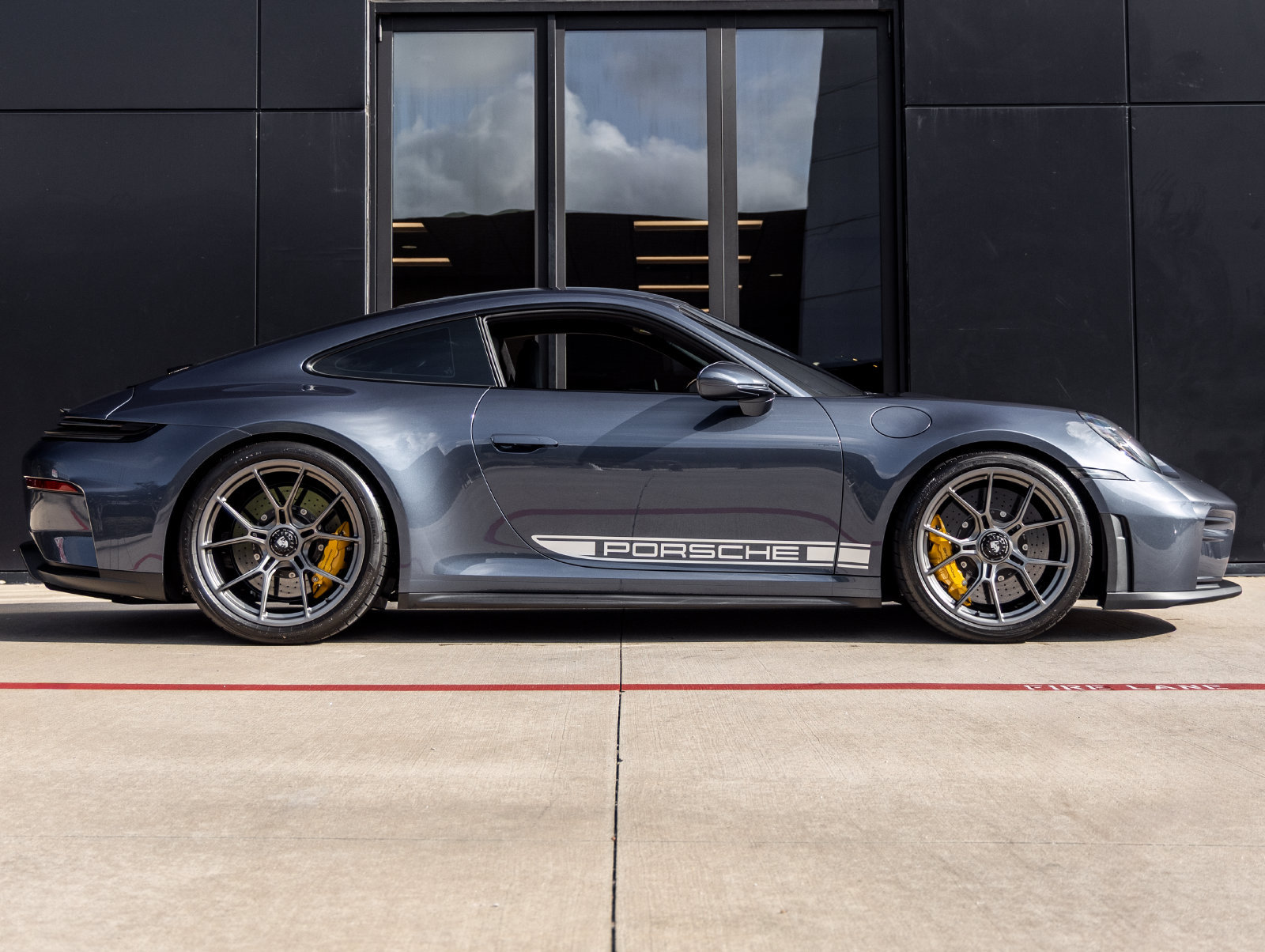 Certified 2026 Porsche 911 GT3 RWD image 12