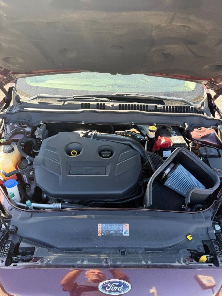 Used 2017 Ford Fusion SE w/ Equipment Group 201A FWD image 29