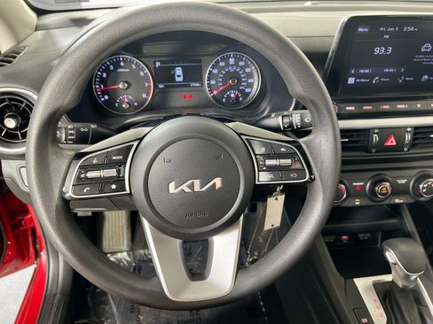 Used 2023 Kia Forte LXS w/ LXS Technology Package FWD image 11