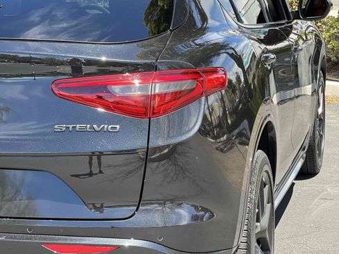 Used 2021 Alfa Romeo Stelvio Sprint w/ Nero Edizione RWD image 76