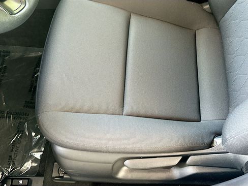 Used 2025 Toyota Corolla LE FWD image 18