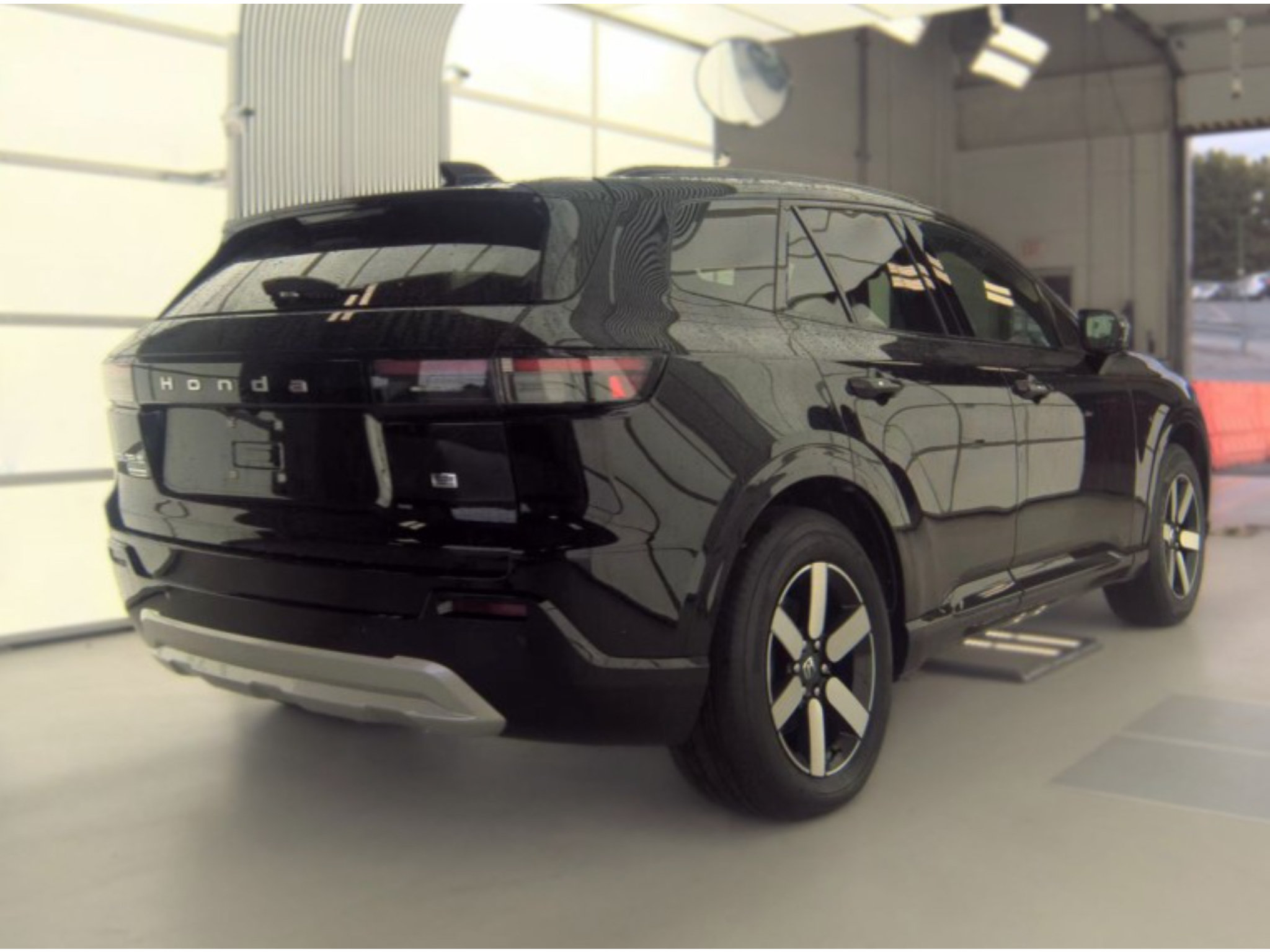 Used 2025 Honda Prologue Touring image 3