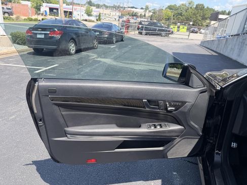 Used 2016 Mercedes-Benz E 400 Cabriolet image 5