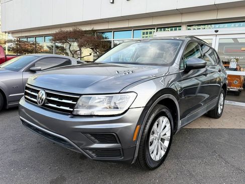 Used 2020 Volkswagen Tiguan S FWD image 3