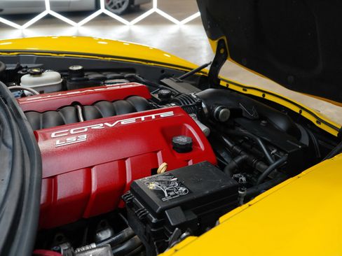 Used 2009 Chevrolet Corvette Coupe w/ Preferred Equipment Group image 30