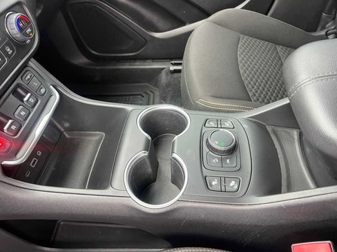 Used 2020 GMC Terrain SLE w/ Driver Convenience Package image 20