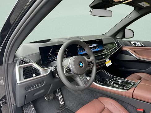 New 2026 BMW X5 xDrive40i w/ M Sport Package AWD/4WD image 10