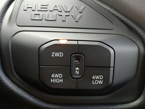 New 2026 RAM 3500 Laramie AWD/4WD image 10