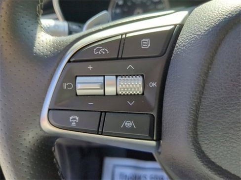 Used 2025 Genesis G70 2.5T image 54