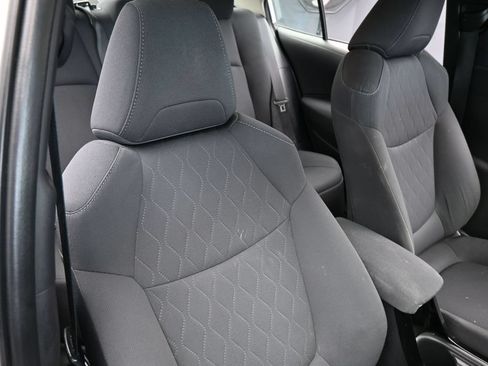 Used 2021 Toyota Corolla LE FWD image 33