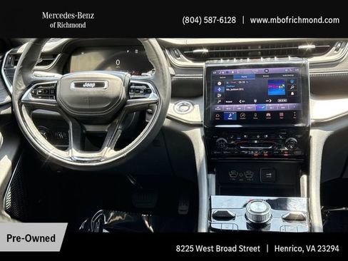 Used 2024 Jeep Grand Cherokee L Overland w/ Advanced Protech Group III AWD/4WD image 18