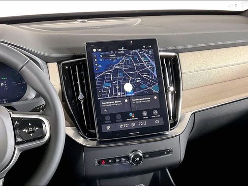 New 2026 Volvo XC90 T8 Plus w/ Protection Package Premier AWD/4WD image 5