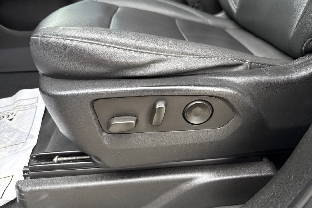 Used 2023 Chevrolet Tahoe LT AWD/4WD image 18