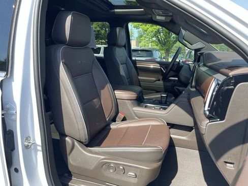 Used 2025 GMC Sierra 1500 Denali w/ Denali Reserve Package AWD/4WD image 22