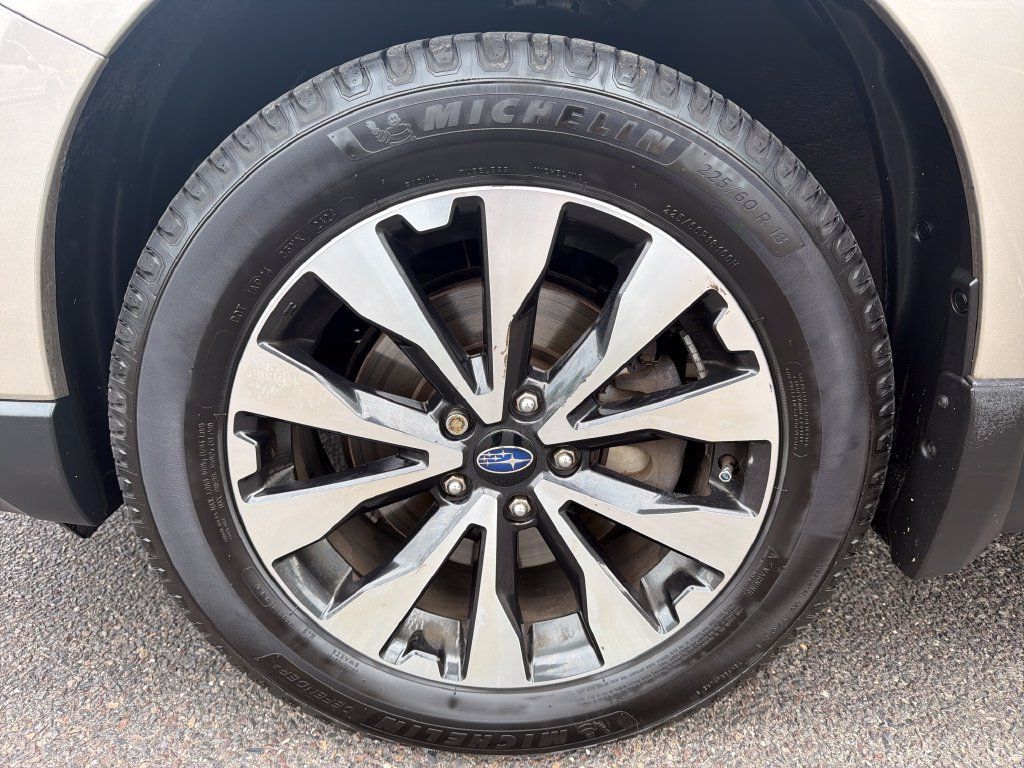 Used 2017 Subaru Outback 2.5i Limited AWD/4WD image 10