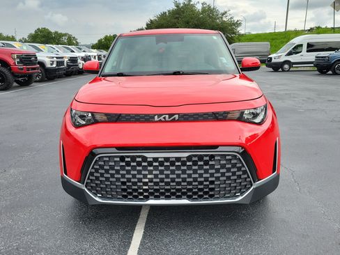 Used 2023 Kia Soul EX FWD image 2