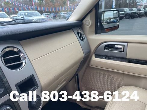 Used 2017 Ford Expedition Limited image 29