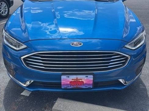 Used 2020 Ford Fusion SEL FWD image 2