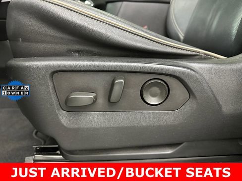 Used 2023 GMC Yukon SLT image 10