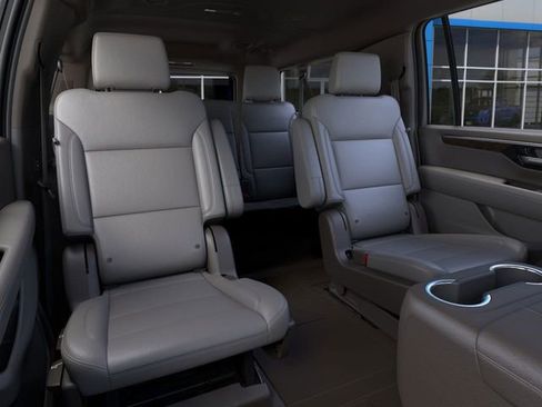 New 2026 Chevrolet Suburban LT w/ Comfort Package image 21