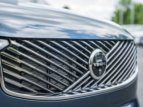 New 2026 Volvo XC90 T8 Ultra w/ Protection Package Premier AWD/4WD image 12